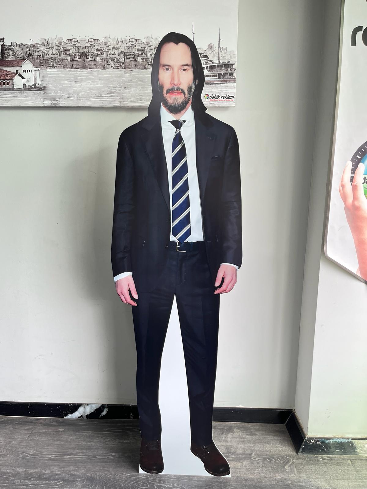 Keanu Reeves Maketi Baba Yaga John Wick Figur Maket Tam Boy Ayaklı Plastik Aktör Maketi